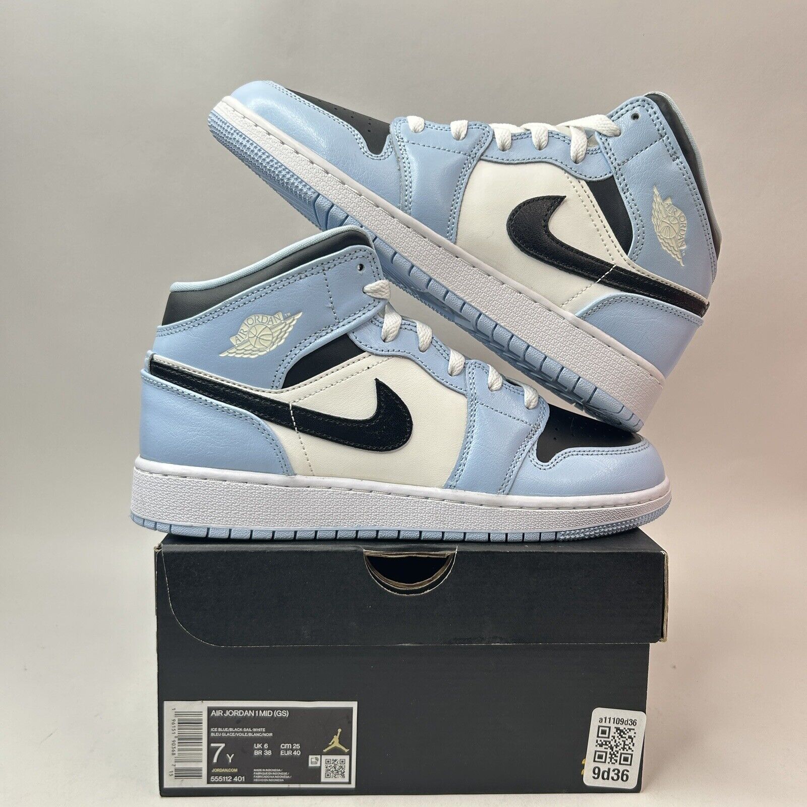 Nike Air Jordan 1 Mid Retro Gs “Ice Blue/Unc” 2023